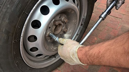 fix flat tire